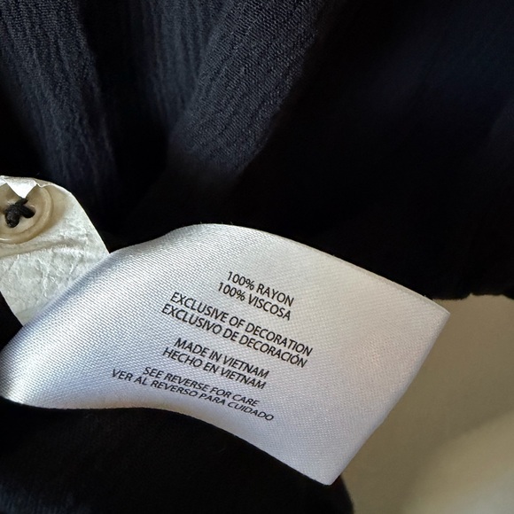 Orvis Light weight Black Button-Front V-Neck Blouse Flowy Womens size XL - Picture 5 of 7